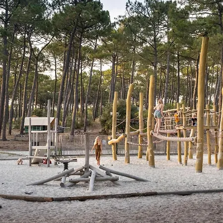 Huttopia De Camping 3*