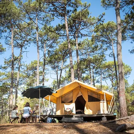 Huttopia De Campsite 3*