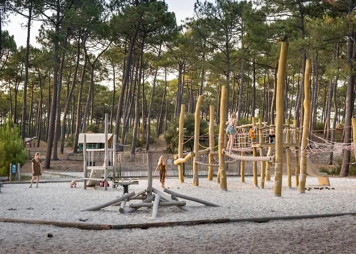 Huttopia De Camping 3*